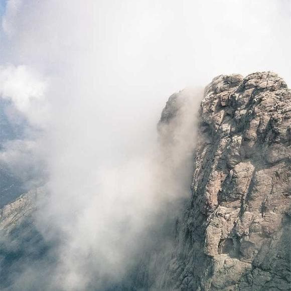 eckhart tolle Quotes Powerful,Silent,Observing
